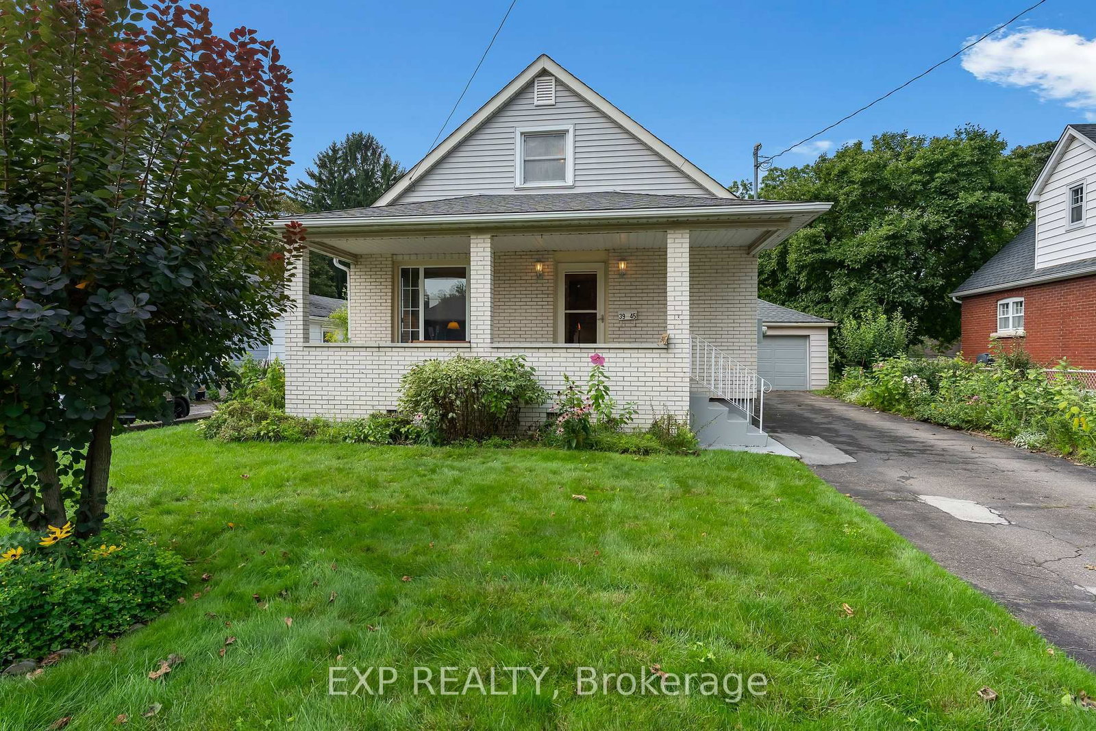 3945 St Peter Avenue • Niagara Falls, ON photo 1