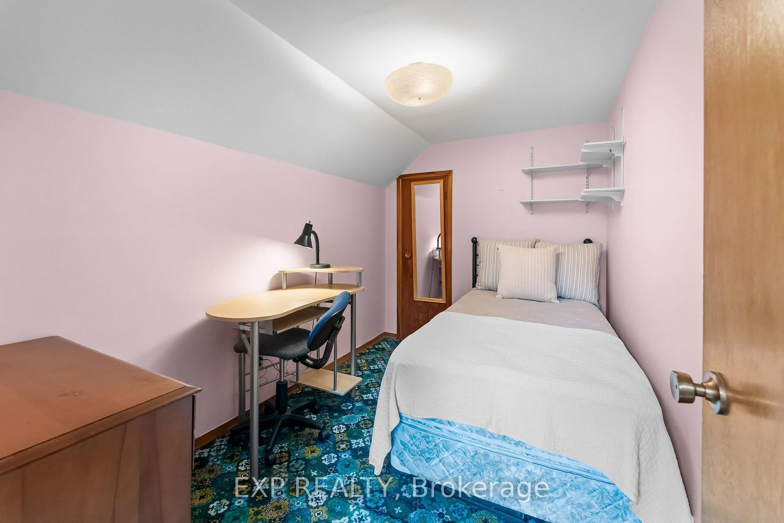 3945 St Peter Avenue • Niagara Falls, ON photo 15
