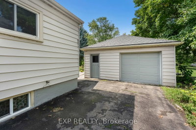 3945 St Peter Avenue • Niagara Falls, ON photo 4