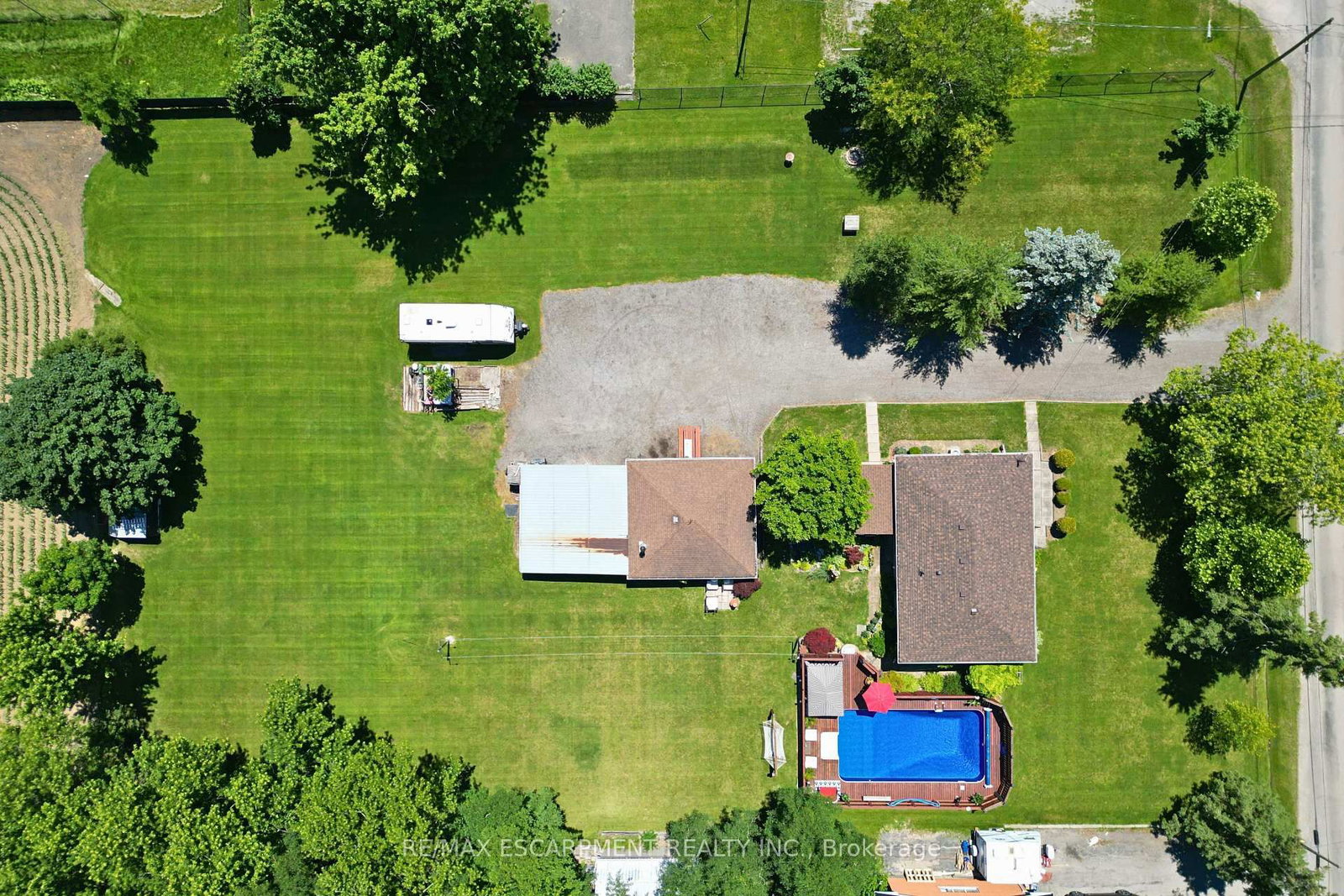 1065 Woodburn Road • Hamilton, ON photo 44