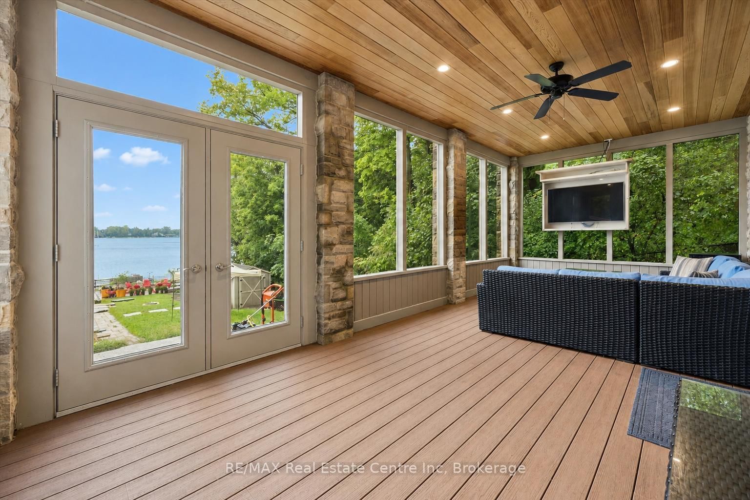 16 Clergy Lane • Puslinch, ON photo 31