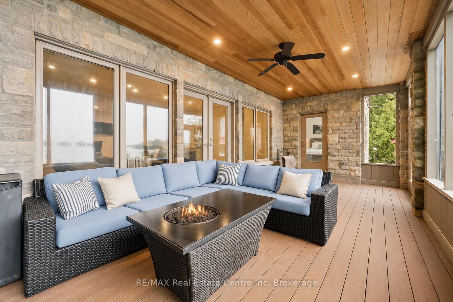16 Clergy Lane • Puslinch, ON photo 32