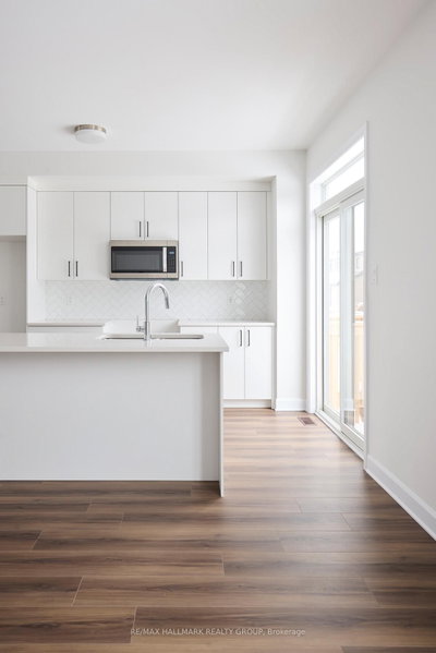 547 Roundhouse Crescent • Ottawa, ON photo 6