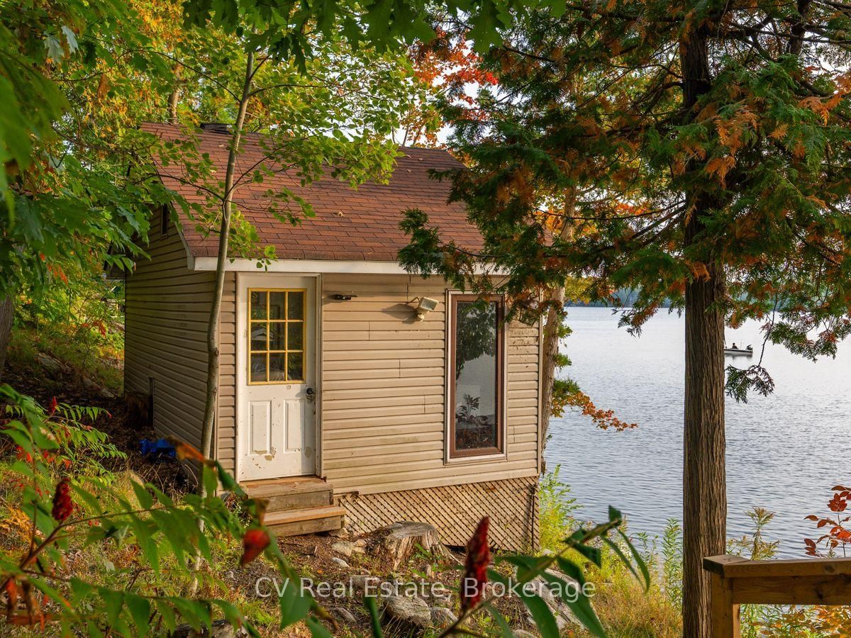 1356 & 1357 Peninsula Road • Muskoka Lakes, ON photo 13