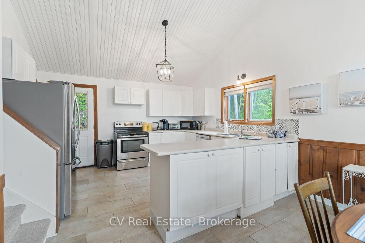 1356 & 1357 Peninsula Road • Muskoka Lakes, ON photo 29
