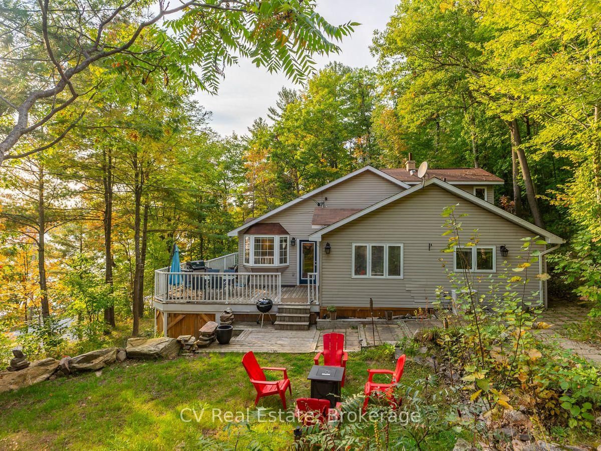 1356 & 1357 Peninsula Road • Muskoka Lakes, ON photo 8