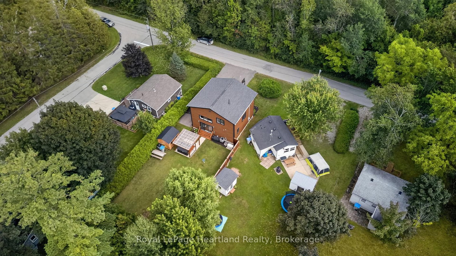 11 Maitland Avenue • Central Huron, ON photo 39