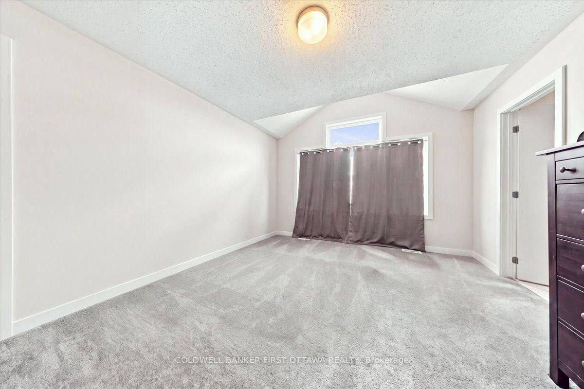 380 Appalachian Circle • Ottawa, ON photo 5