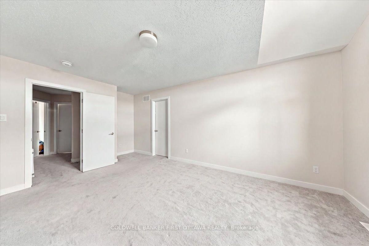 380 Appalachian Circle • Ottawa, ON photo 6