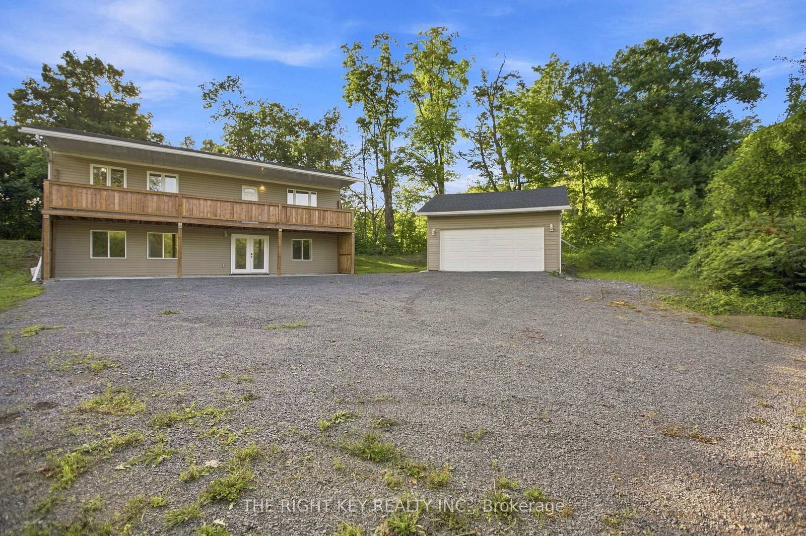 16 Stacey Drive • Burnstown, ON photo 2