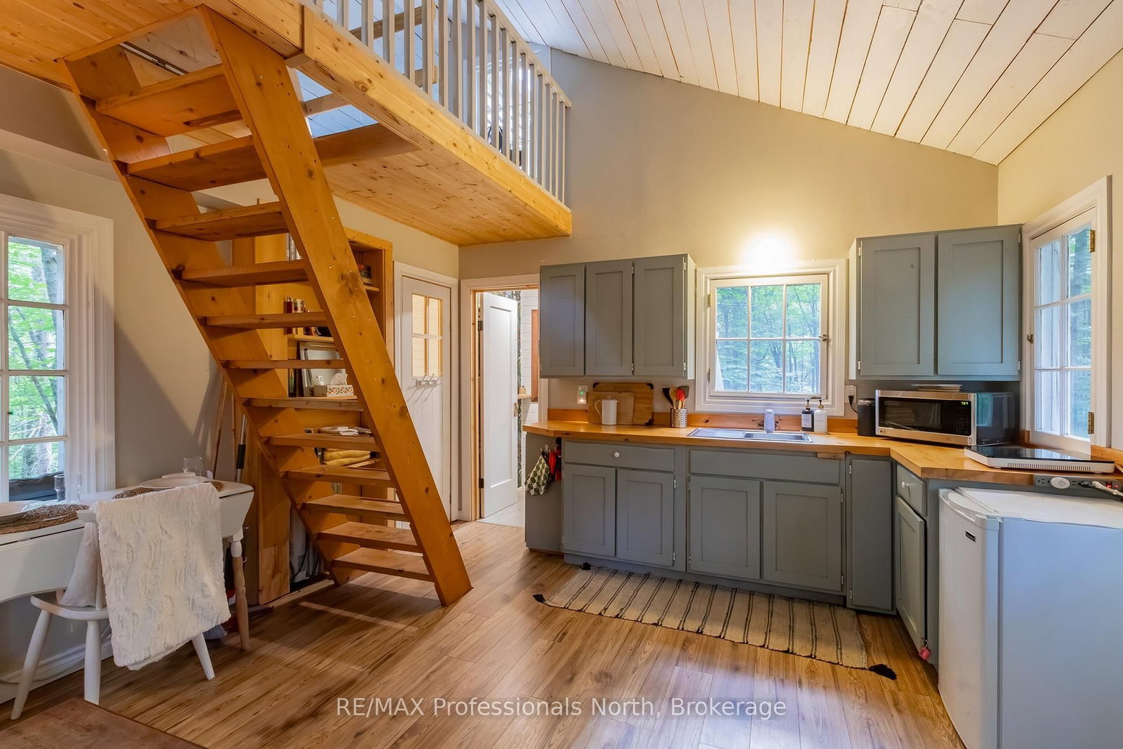 1547 North Pickerel Lake Road • Armour, ON photo 17