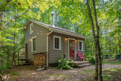 1547 North Pickerel Lake Road • Armour, ON photo 3