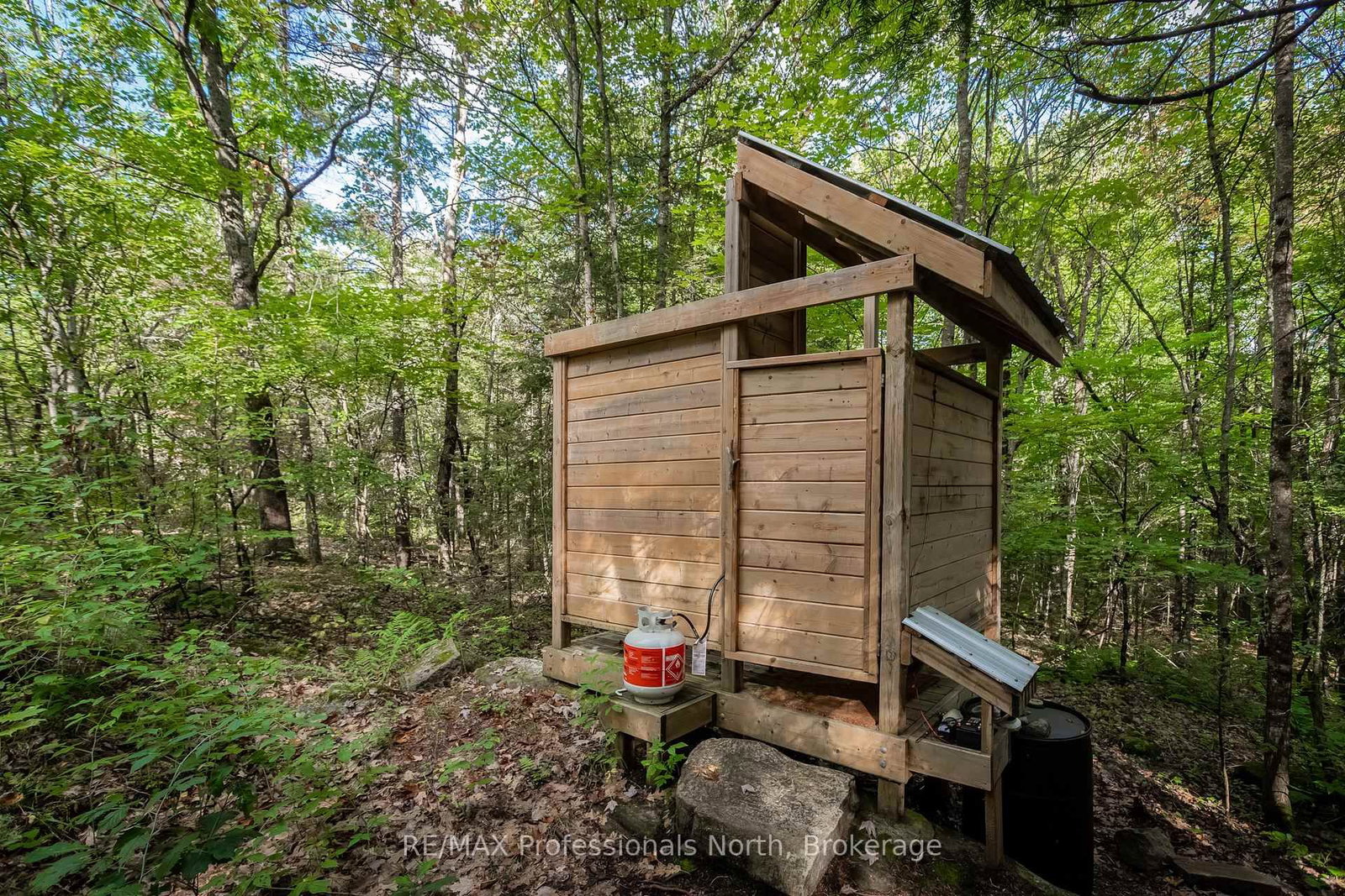 1547 North Pickerel Lake Road • Armour, ON photo 34