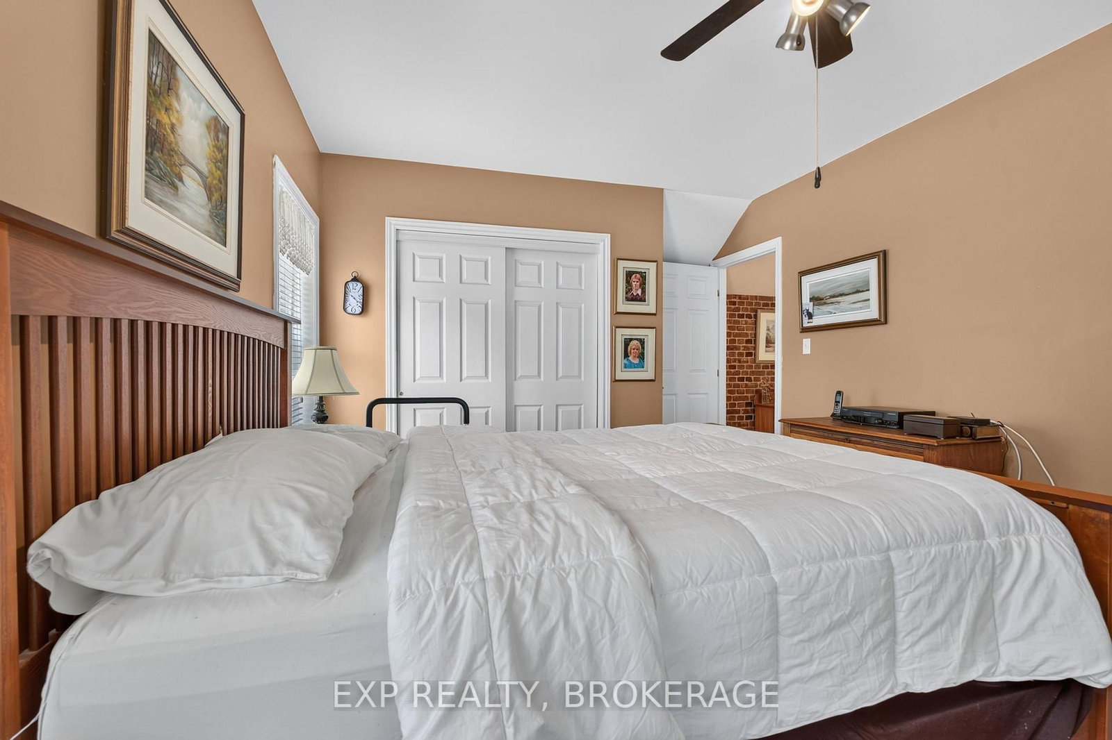 295 VICTORIA Avenue • Gananoque, ON photo 17