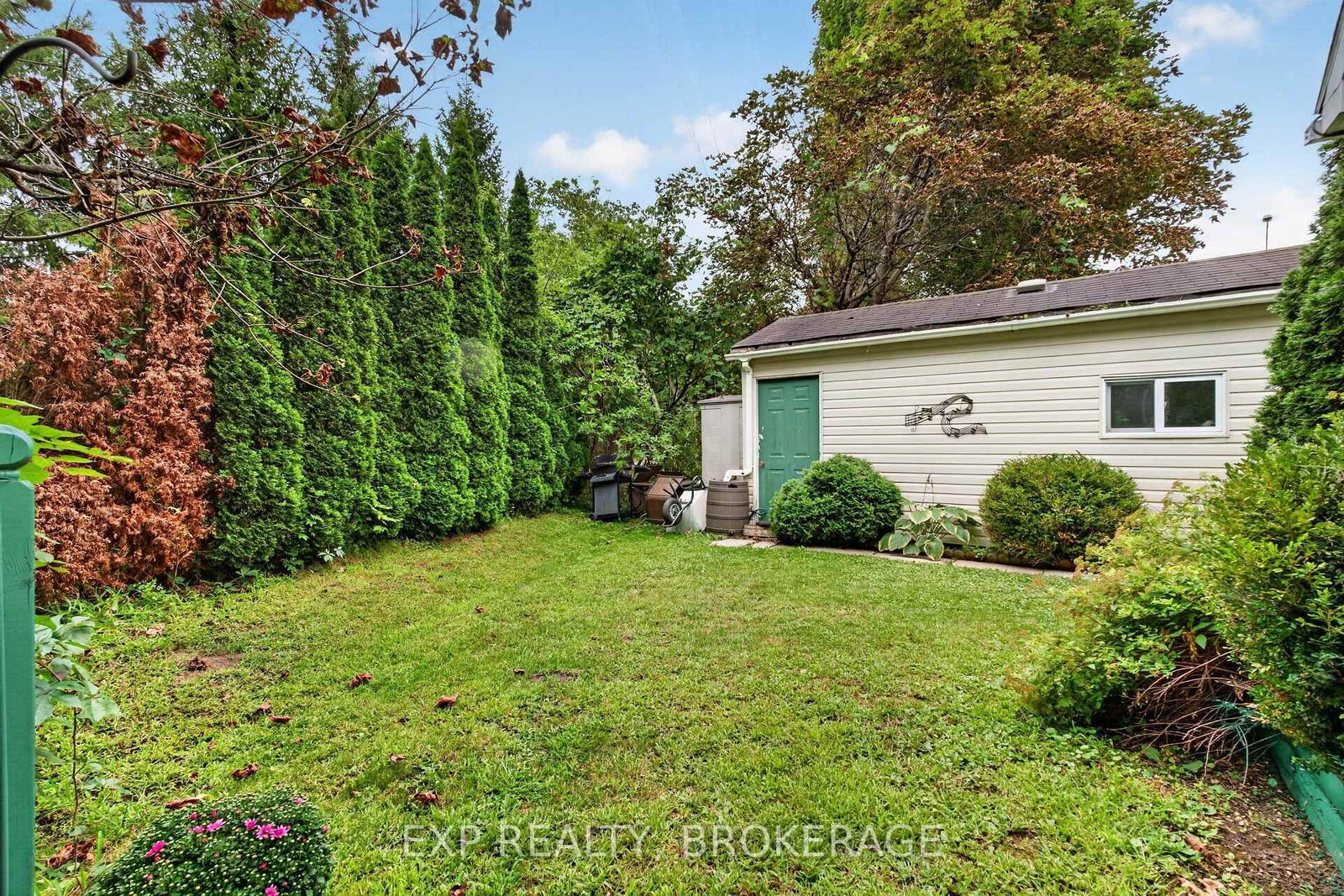 295 VICTORIA Avenue • Gananoque, ON photo 25