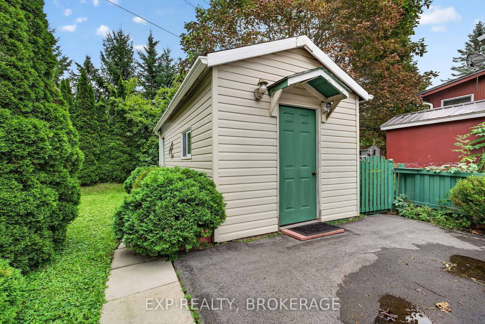 295 VICTORIA Avenue • Gananoque, ON photo 27