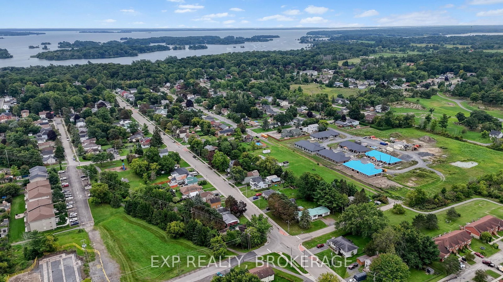 295 VICTORIA Avenue • Gananoque, ON photo 36