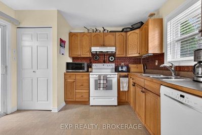 295 VICTORIA Avenue • Gananoque, ON photo 8