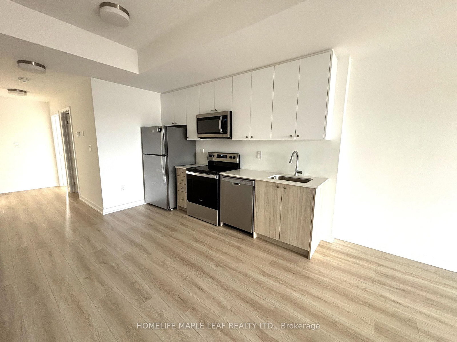 Q7 - 25 Palace Street, Kitchener 4