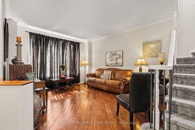 21 Summerwind Crescent • Nepean, ON photo 3