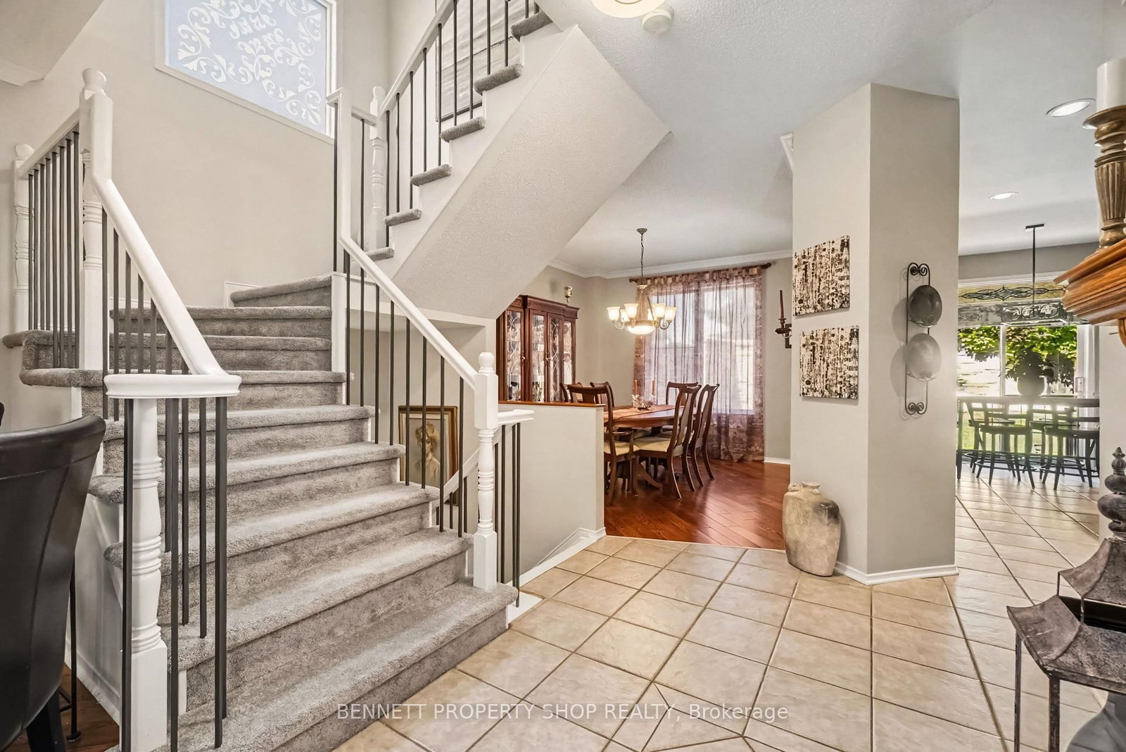 21 Summerwind Crescent • Nepean, ON photo 4