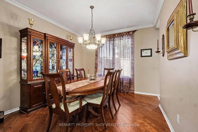 21 Summerwind Crescent • Nepean, ON photo 5