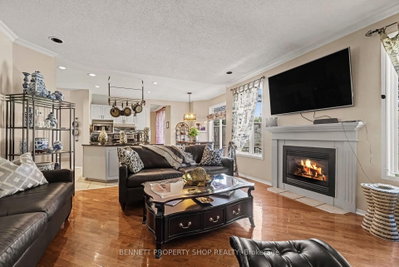 21 Summerwind Crescent • Nepean, ON photo 6