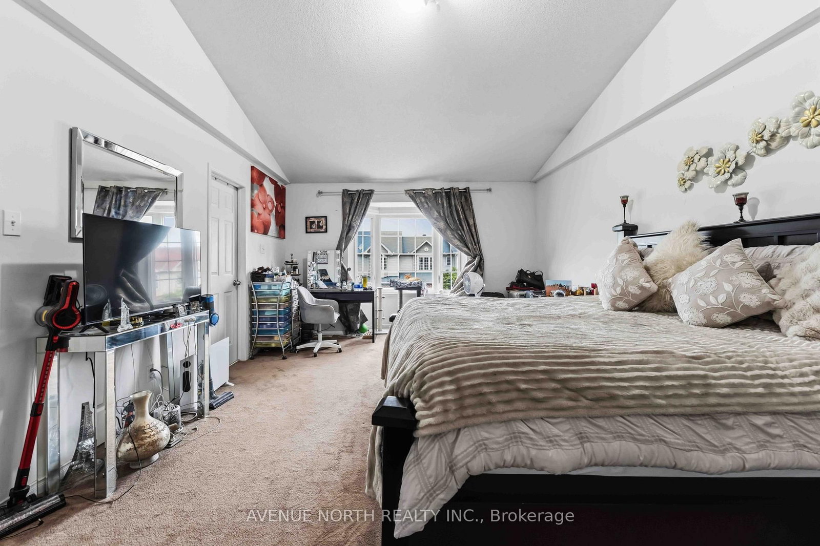 216 Cityview Crescent • Ottawa, ON photo 25