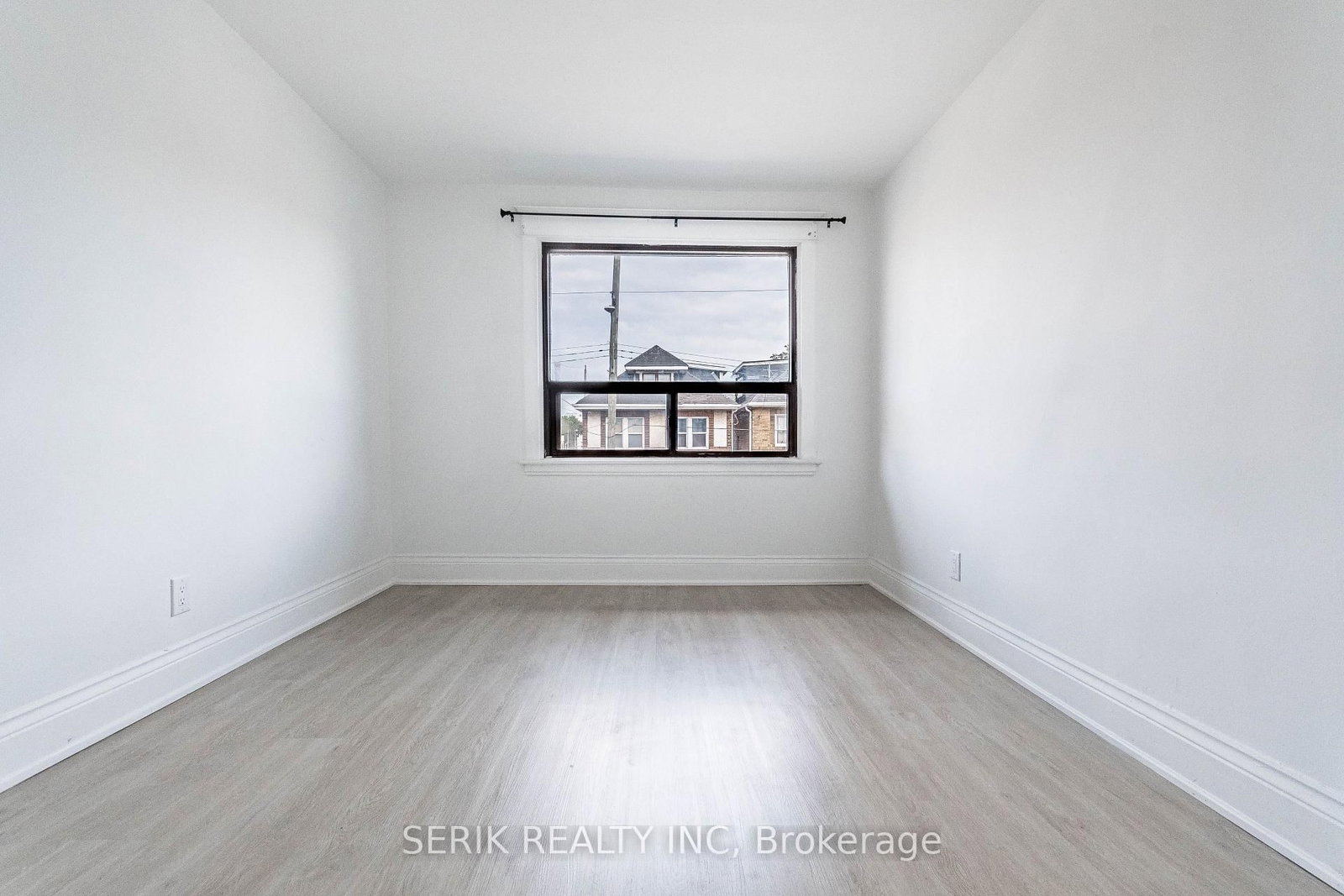 35 Chestnut Avenue • Hamilton, ON photo 28