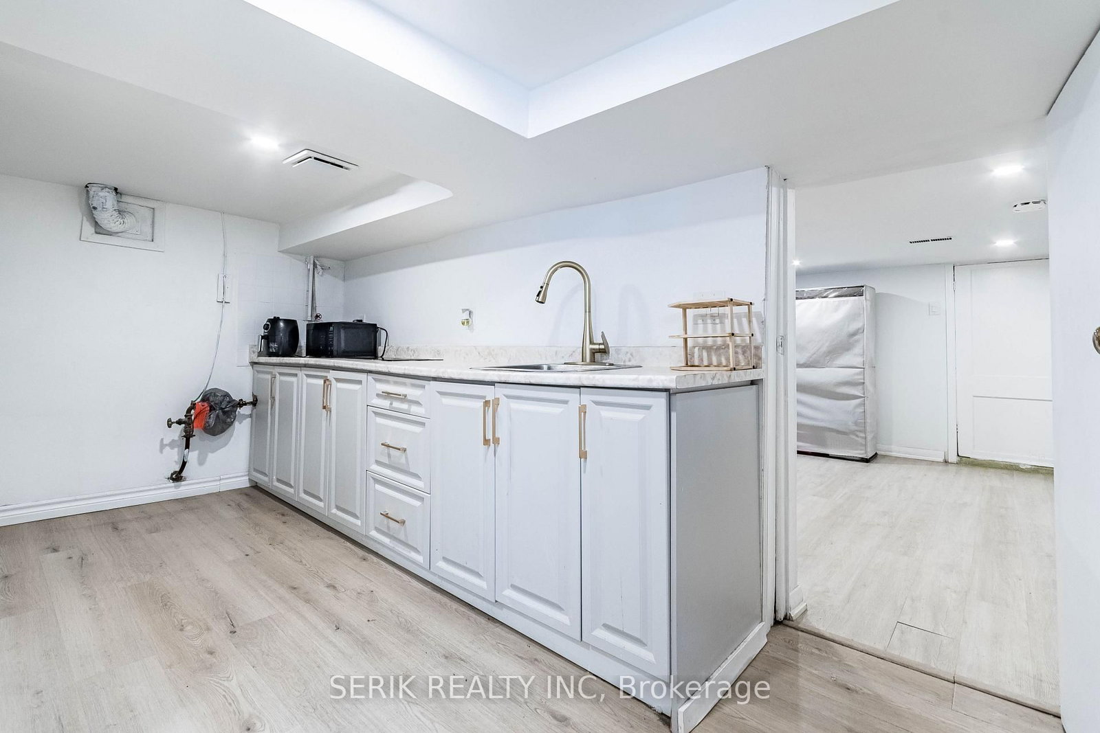 35 Chestnut Avenue • Hamilton, ON photo 42