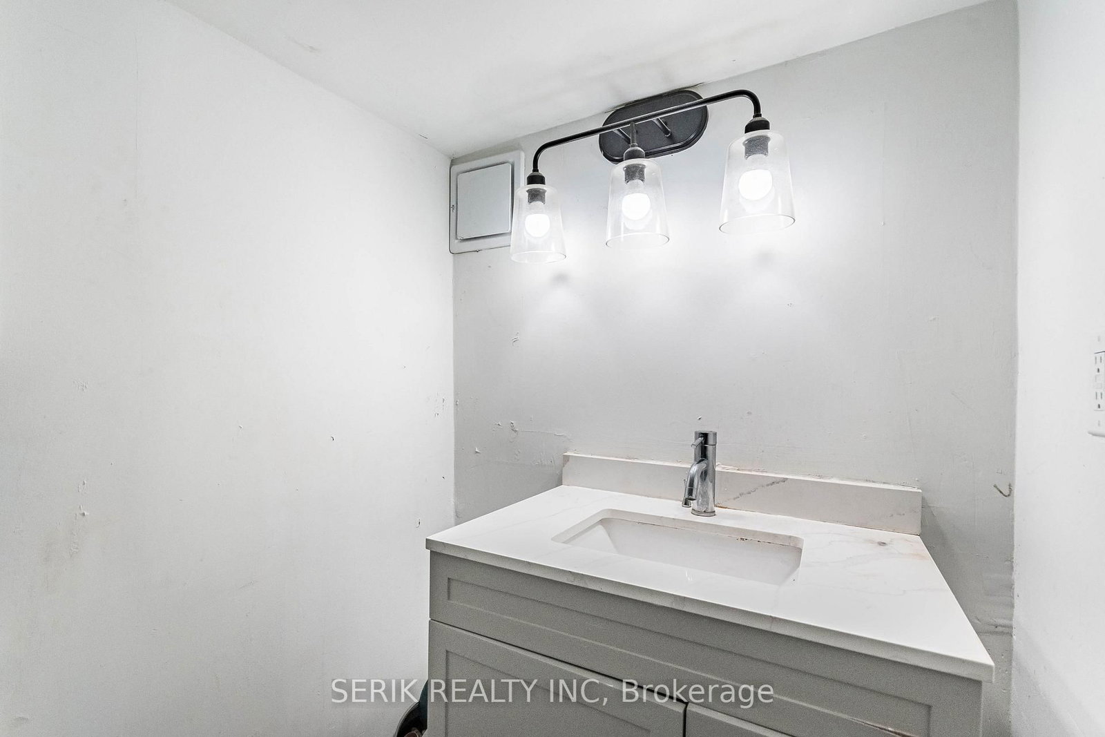35 Chestnut Avenue • Hamilton, ON photo 45