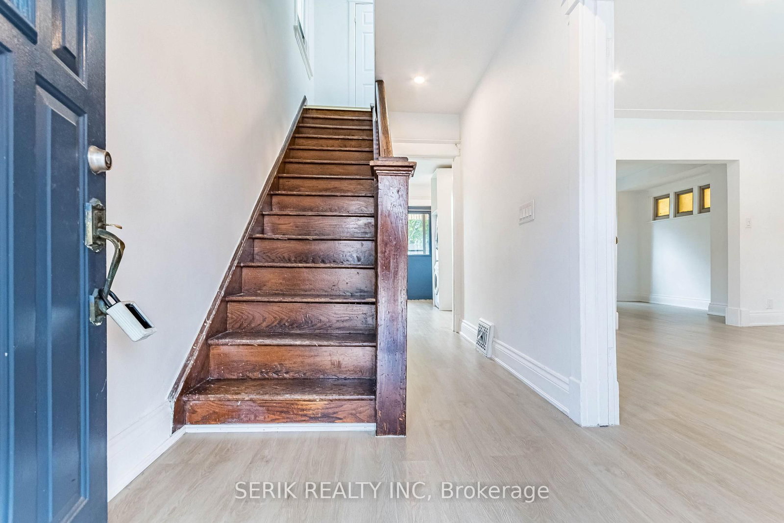 35 Chestnut Avenue • Hamilton, ON photo 6