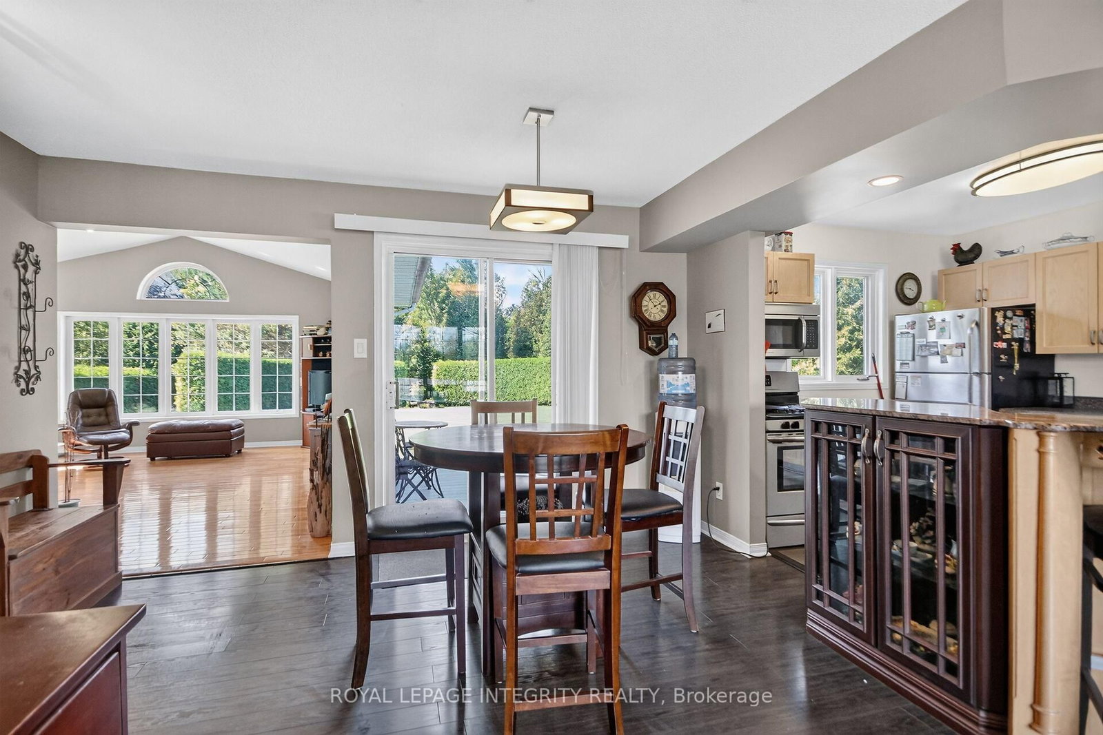 2913 Danbury Way • North Gower, ON photo 12