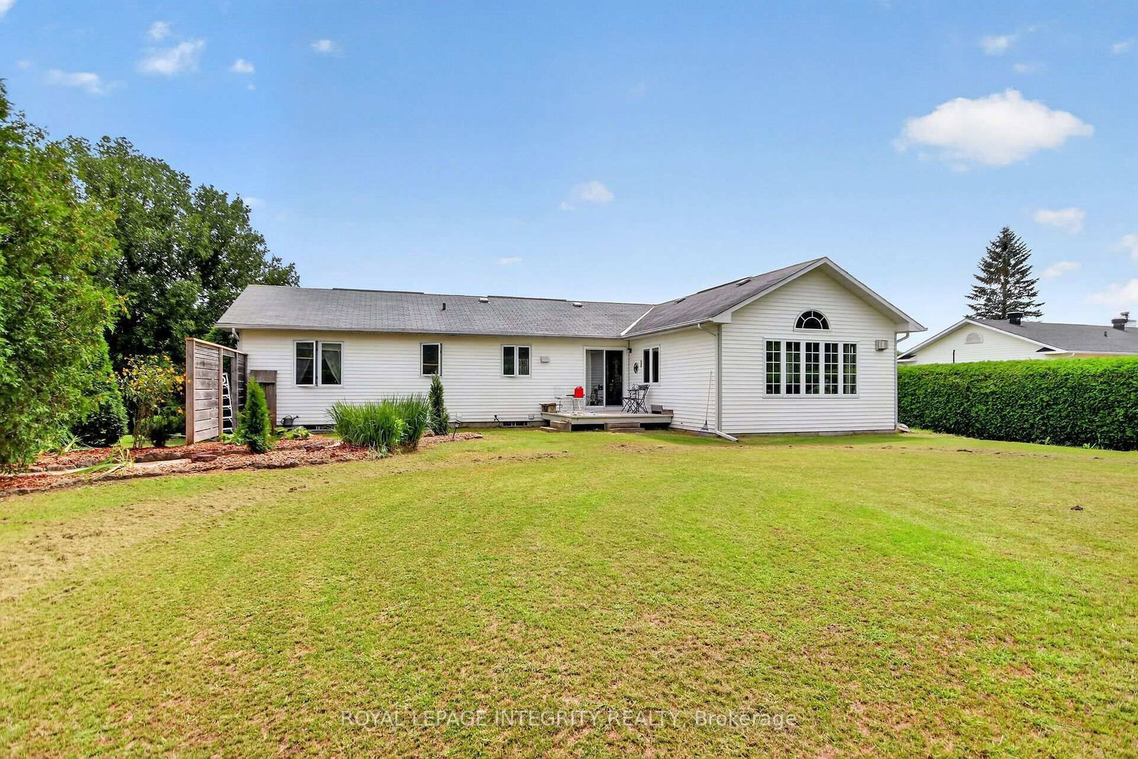 2913 Danbury Way • North Gower, ON photo 46