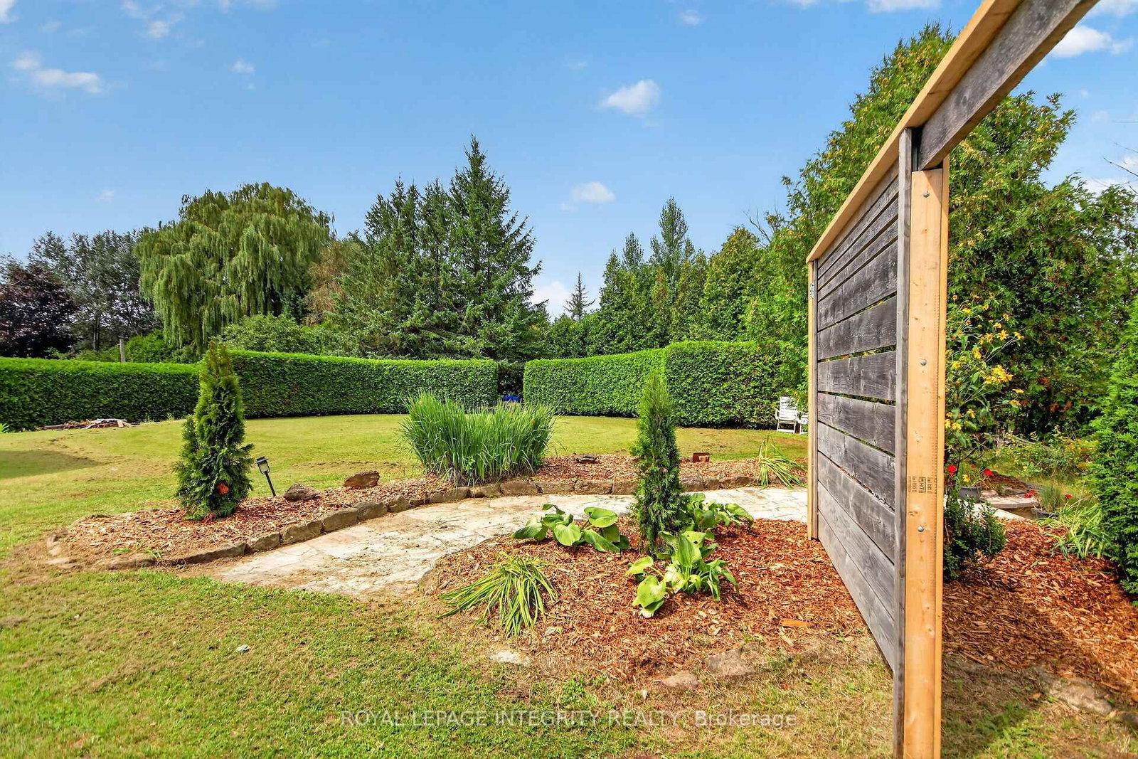 2913 Danbury Way • North Gower, ON photo 48