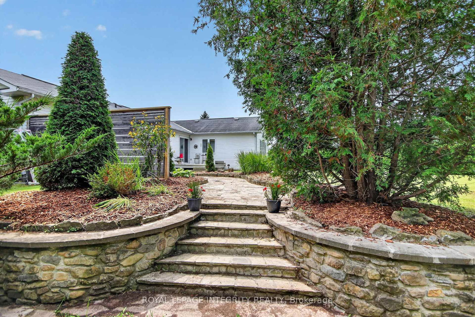 2913 Danbury Way • North Gower, ON photo 49