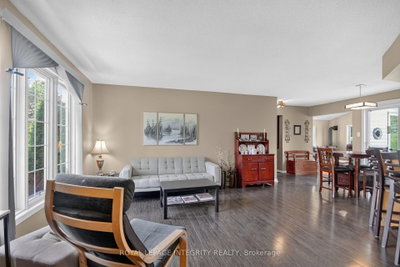 2913 Danbury Way • North Gower, ON photo 8