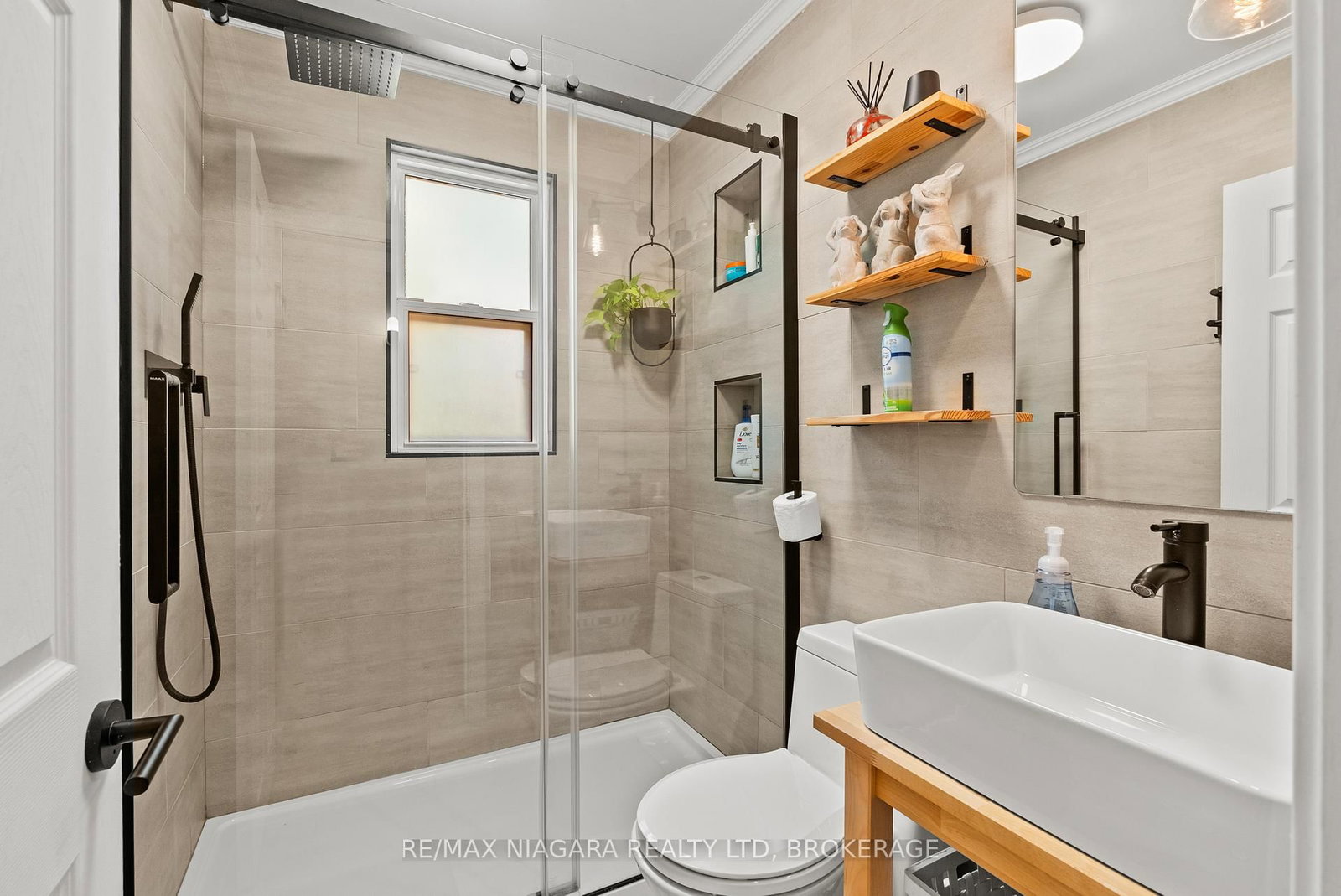 83 Devon Road • St. Catharines, ON photo 26