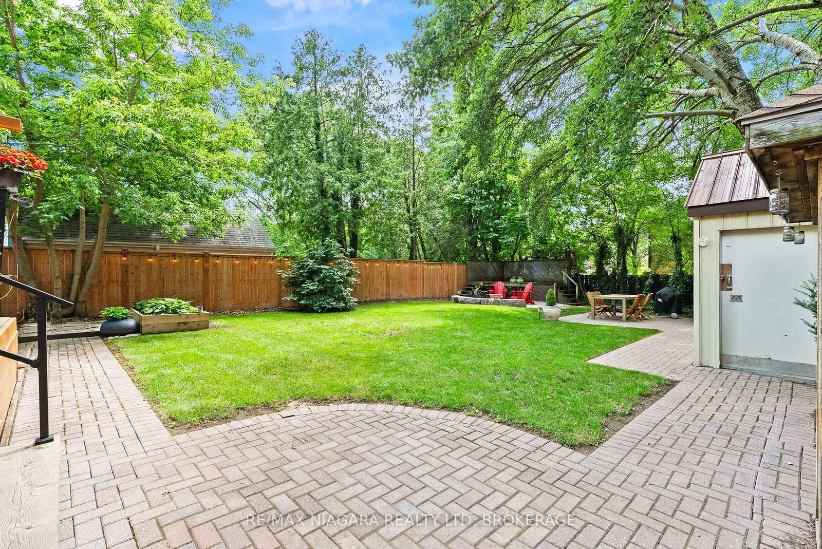 83 Devon Road • St. Catharines, ON photo 4