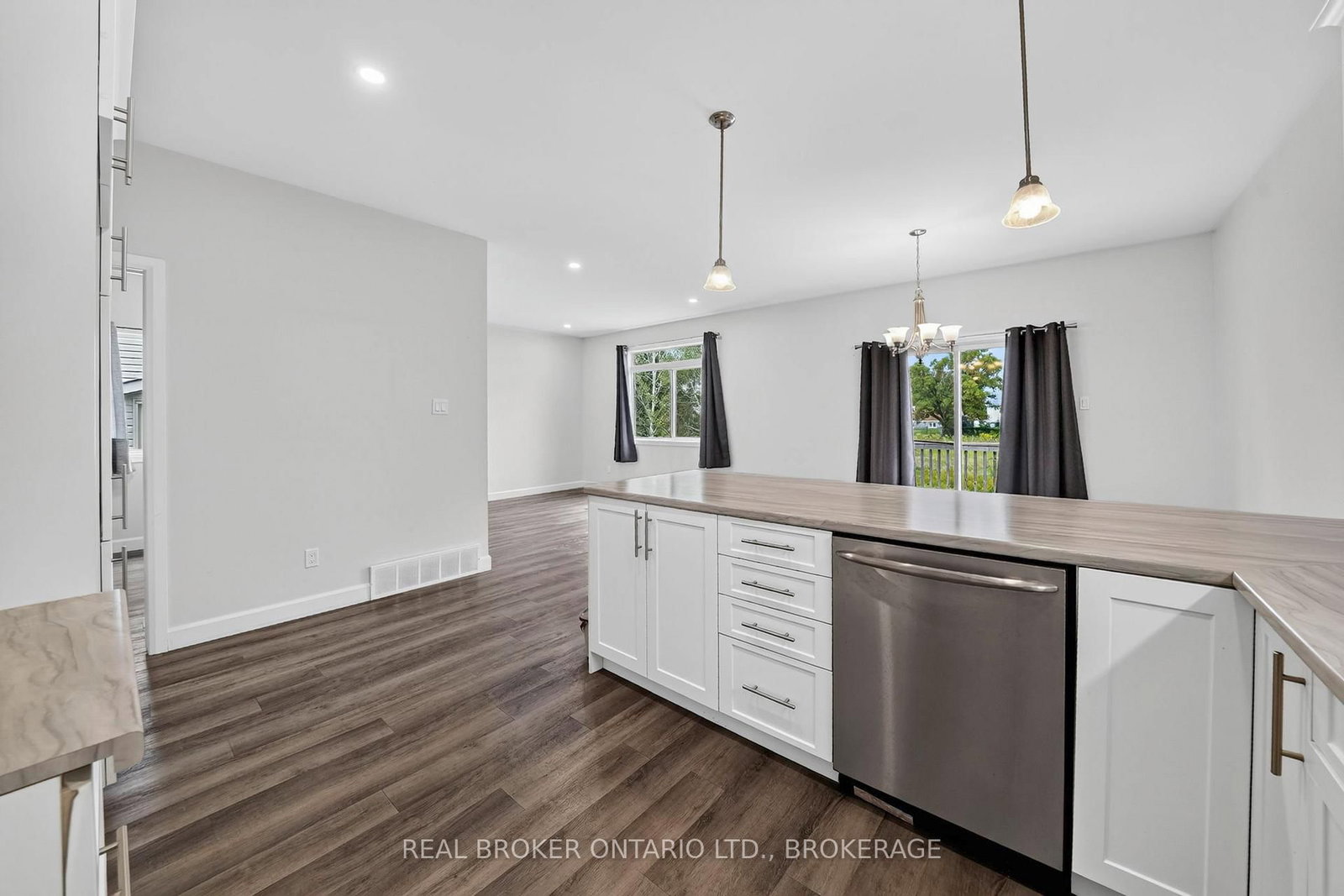 250 Lourdes Avenue • Cornwall, ON photo 17