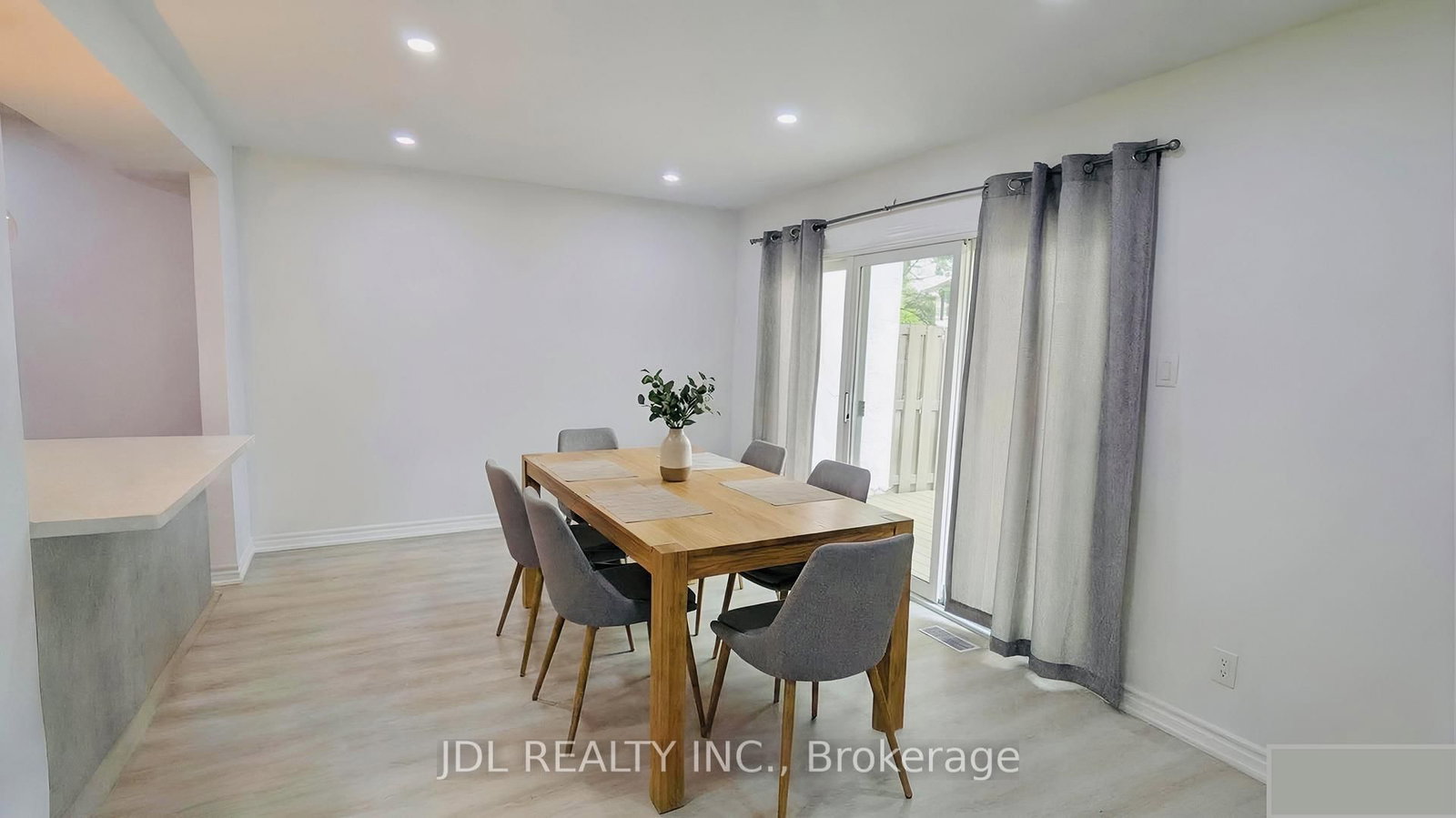431 Keats Way • #5 • Waterloo, ON photo 11