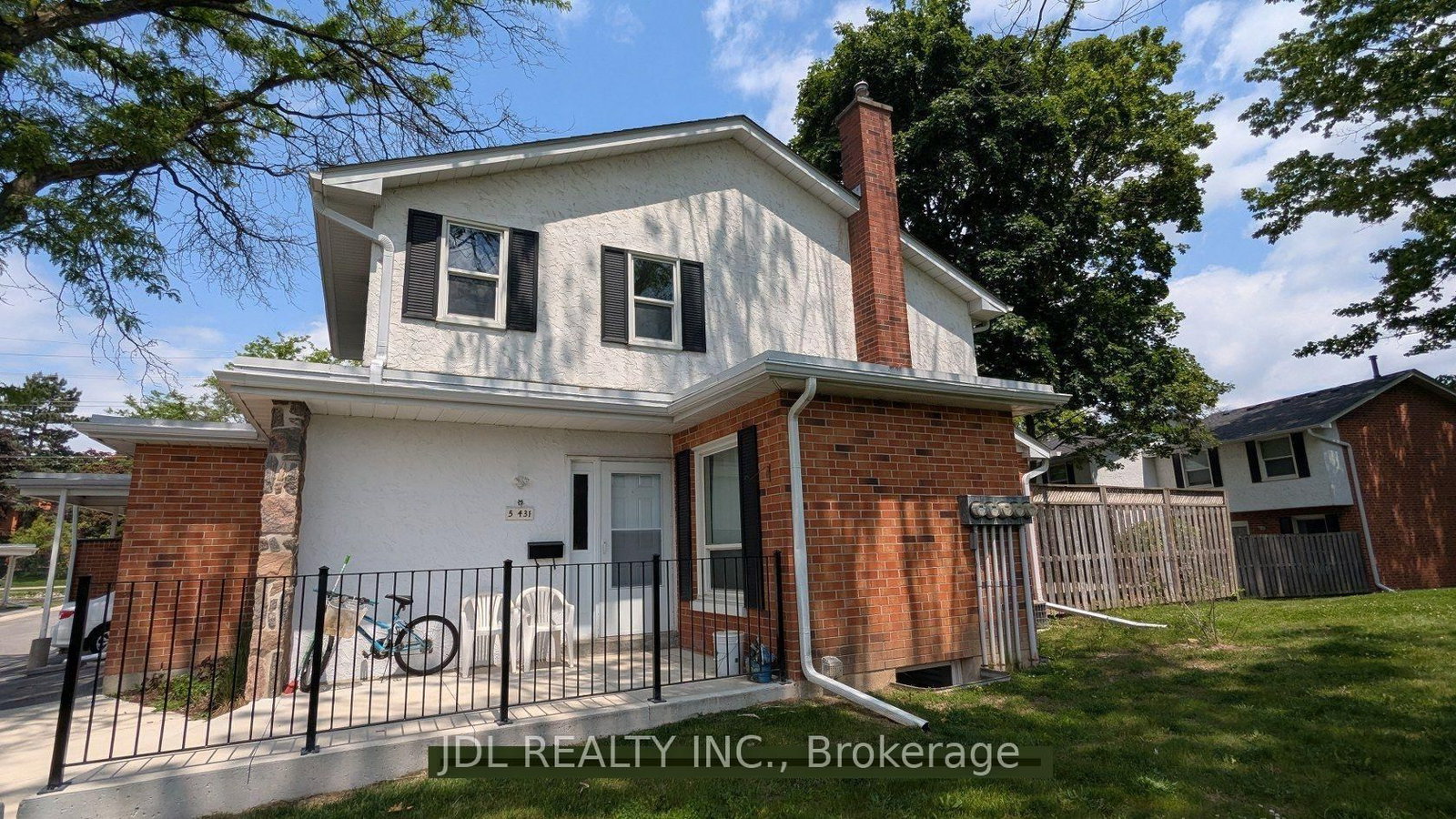 431 Keats Way • #5 • Waterloo, ON photo 4