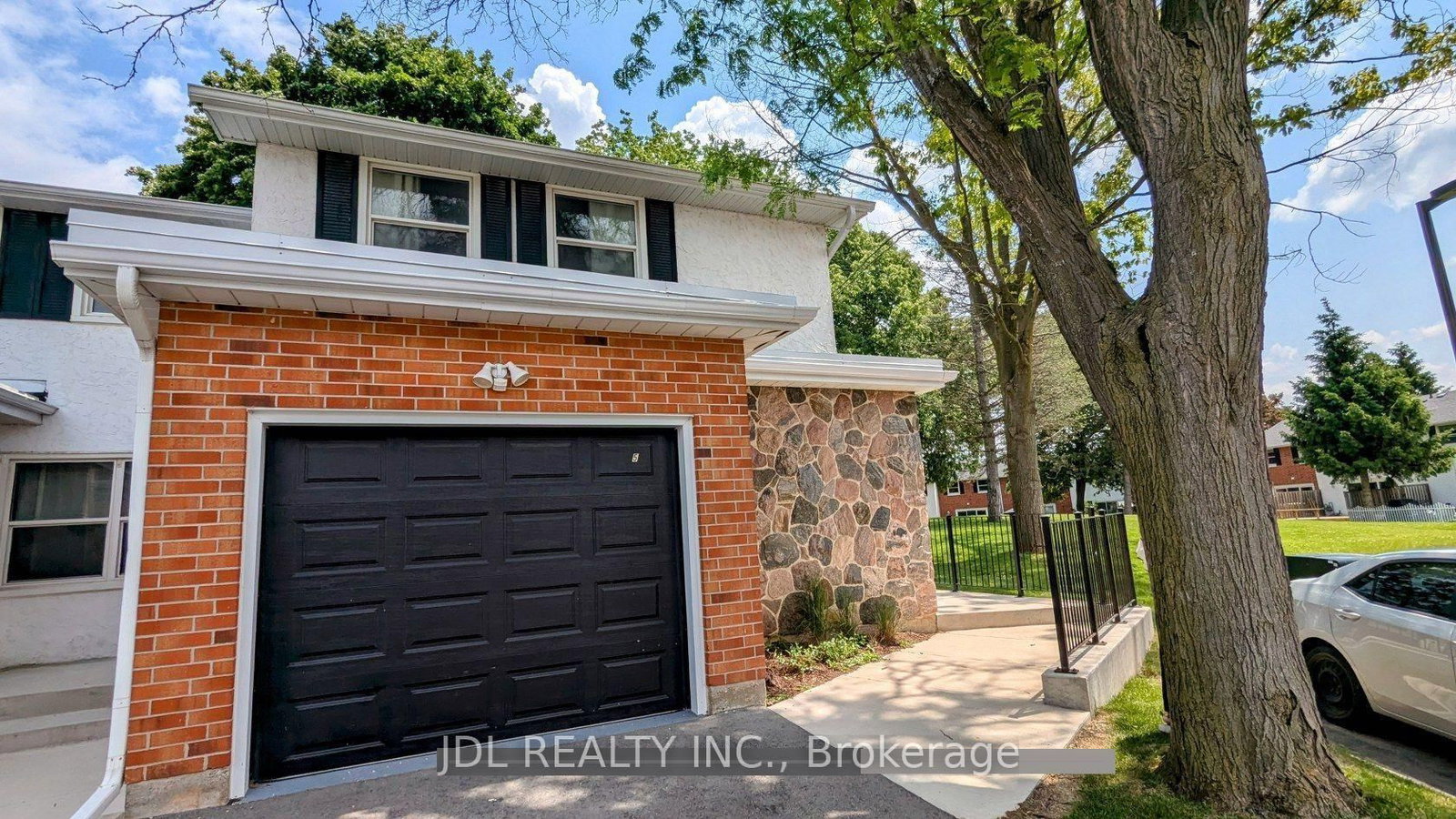 431 Keats Way • #5 • Waterloo, ON photo 5