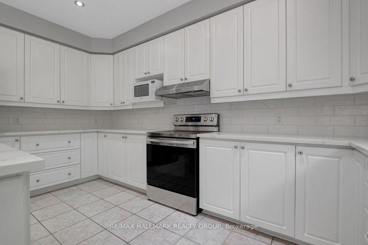 55 Maple Stand Way • Ottawa, ON photo 5