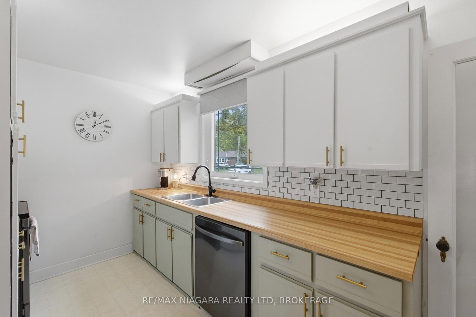 222 NEFF Street • Port Colborne, ON photo 14
