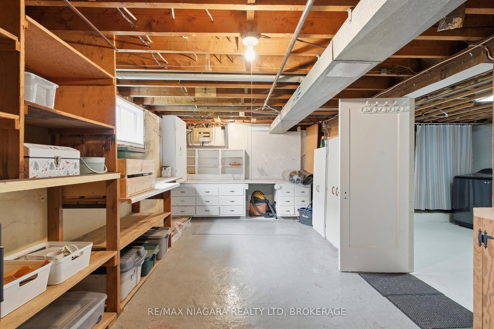 222 NEFF Street • Port Colborne, ON photo 23