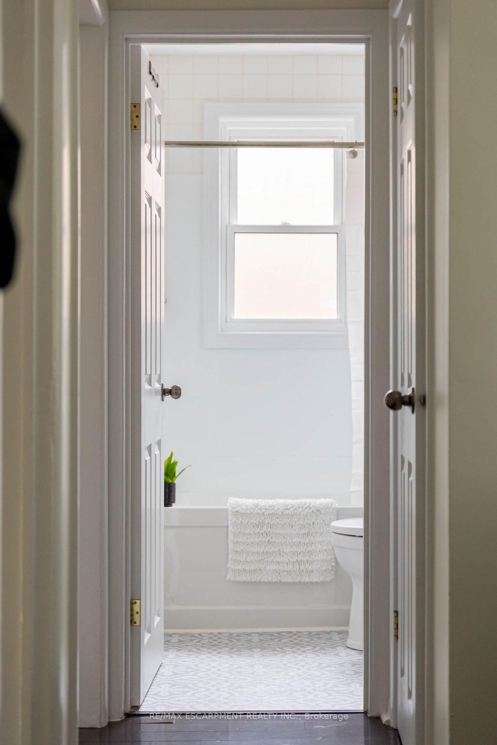 112 East 13th Street • Hamilton, ON photo 22