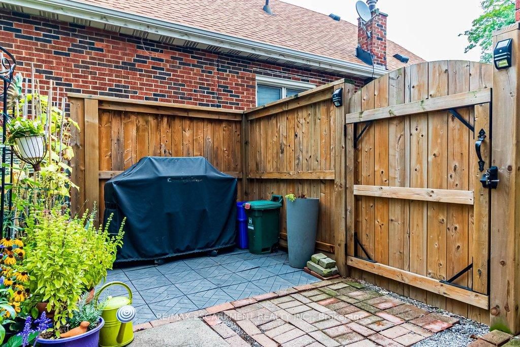 112 East 13th Street • Hamilton, ON photo 50