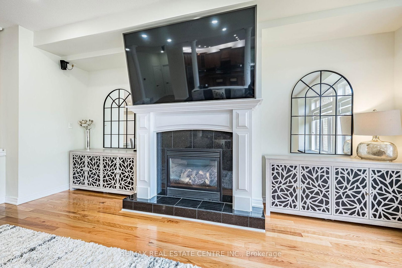 137 Cloverleaf Drive • #Ancaster • Hamilton, ON photo 15