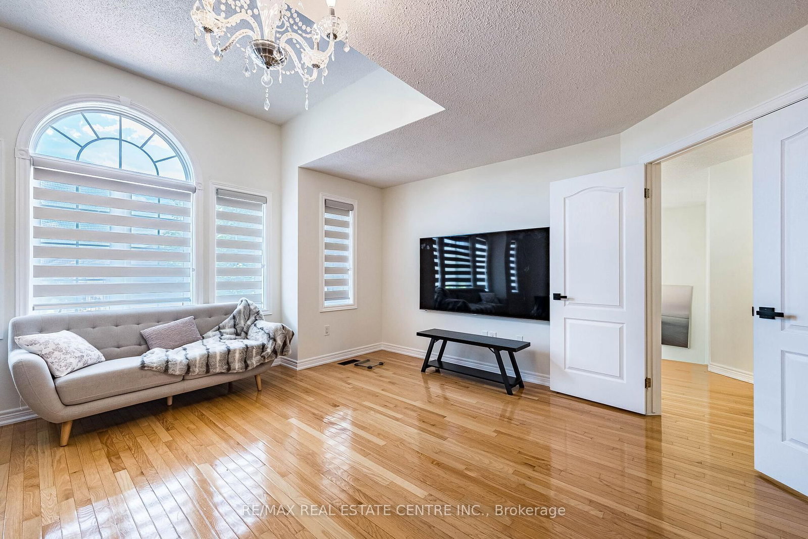 137 Cloverleaf Drive • #Ancaster • Hamilton, ON photo 31